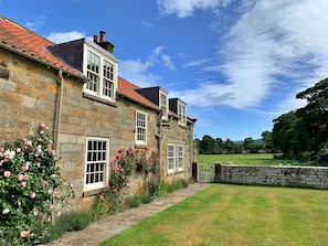 Cottage | Exterior