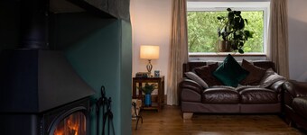 Cozy Pet-friendly Cottage in Snowdonia, No Deposit