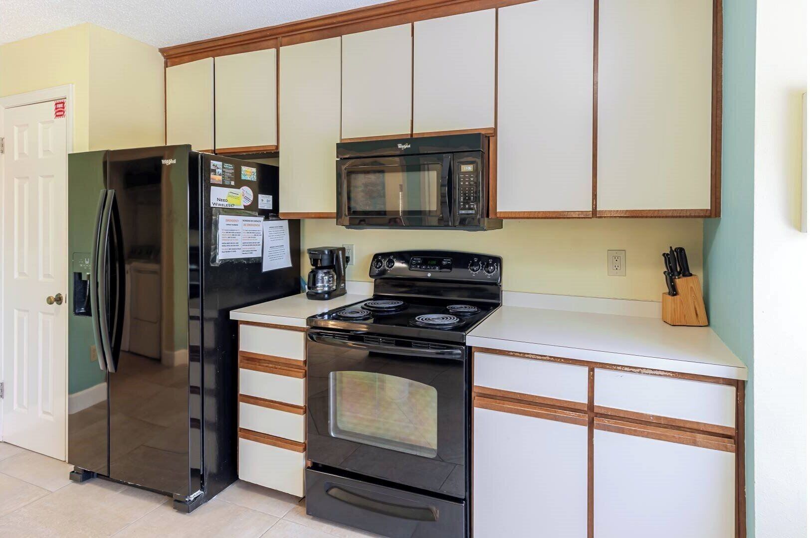 Oven, stovetop, coffee/tea maker, cookware/dishes/utensils