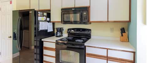 Oven, stovetop, coffee/tea maker, cookware/dishes/utensils