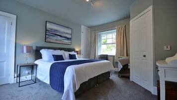 Mökki | 3 makuuhuonetta, silitysrauta/-lauta