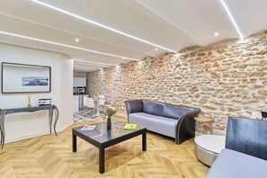 Apartment | Living area