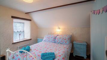 2 chambres, fer et planche Ă repasser, Wi-Fi, draps fournis