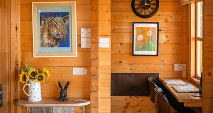 Pet-friendly Chalet in Surlingham, No Deposit