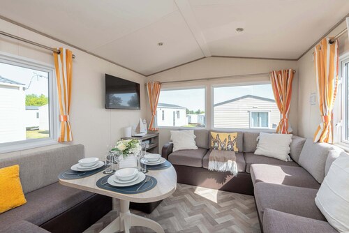 3-Bed Caravan Seton Sands- by Holiday Homes