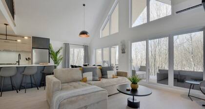 Charmant Boisé | Peaceful Getaway | Spa with Forest View