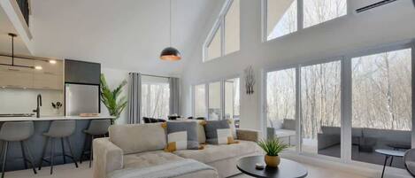 Téléviseur, foyer, bureau