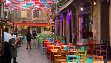 Ristorazione all'aperto