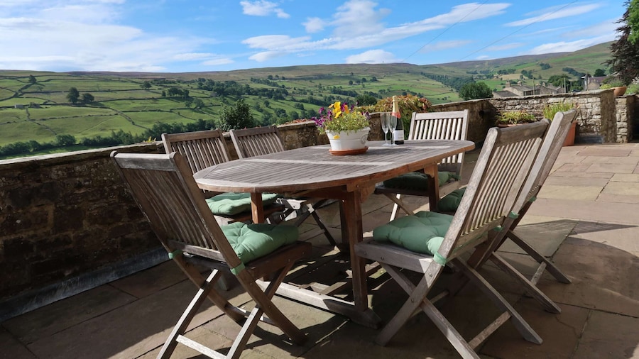 Peaceful Holiday Home for 6 Guests