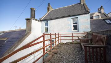 Cottage | Property grounds