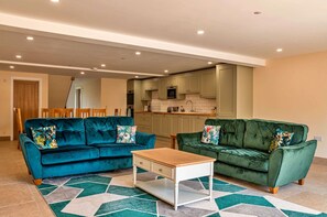 Cottage | Living area