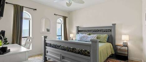 1 bedroom, travel cot, WiFi, bed sheets