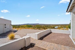 Property grounds - Catalina • Private 1BR/1BA (Oro Valley)