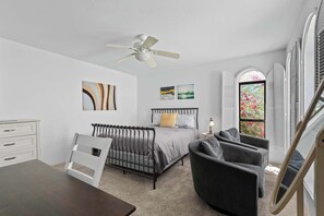 1 bedroom, travel cot, WiFi, bed sheets