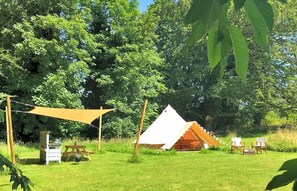 Chalet | Exterior - Bell Tent Retreat in Norfolk Countryside (Norwich)
