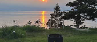 Private Oceanfront Cottage in Scots Bay – Your Quiet Escape on the Bay of Fundy