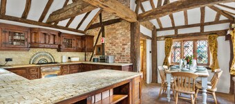 特色小屋, 帶熱水浴缸, 無需押金