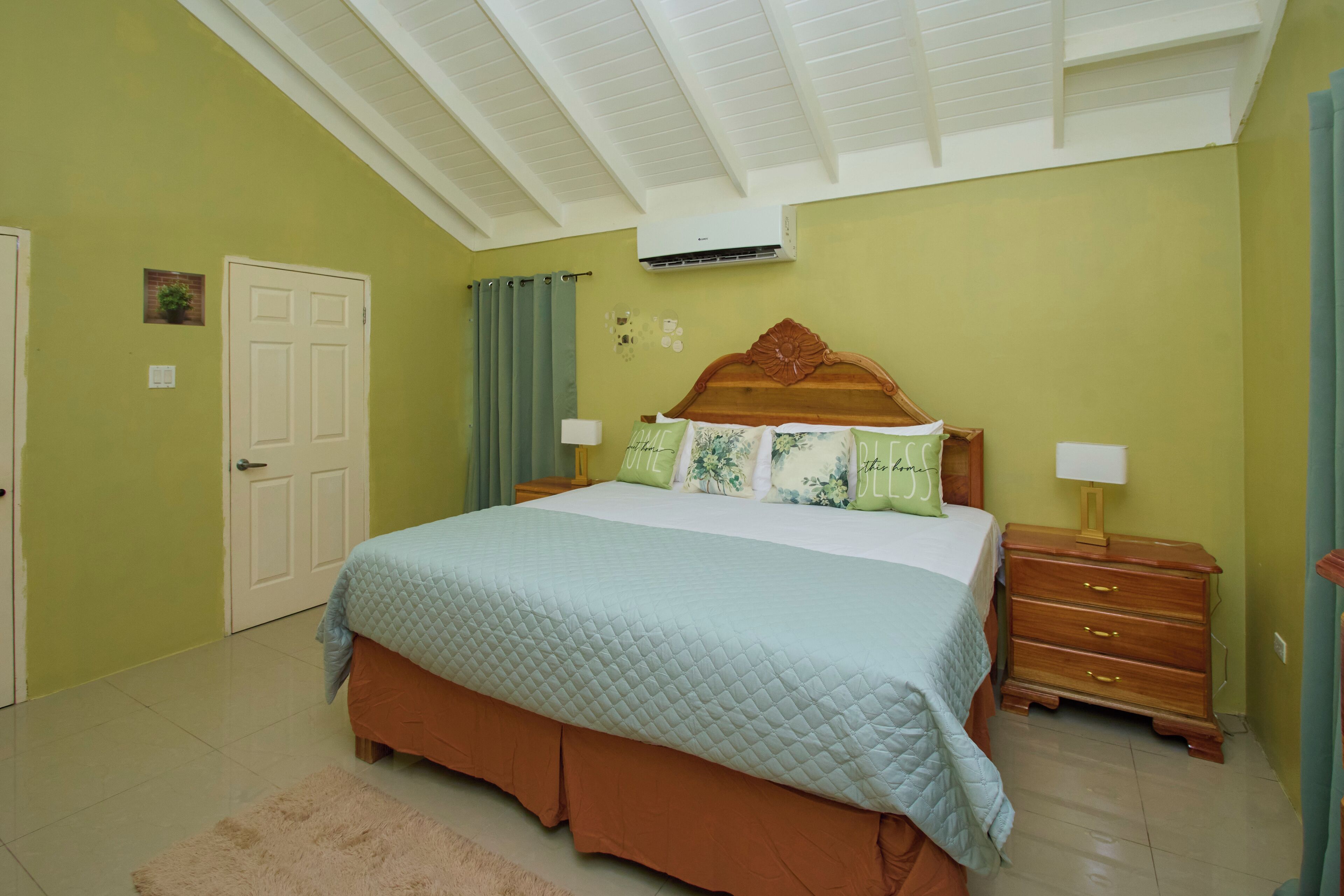 3 Schlafzimmer, Bügeleisen/Bügelbrett, kostenloses WLAN, Bettwäsche