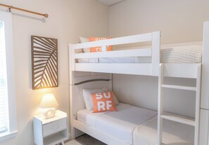 4 quartos, ferros/tábuas de passar roupa, Wi-Fi de cortesia