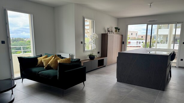 Interior - SKYLINE ROOF TOP SPA DE NAGE (Montpellier)