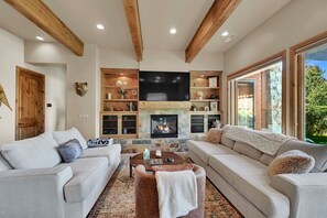 TV, fireplace, stereo, offices