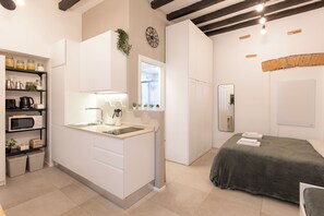 1 chambre, fer et planche à repasser, Wi-Fi, draps fournis