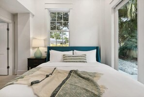 14 bedrooms, desk, iron/ironing board, free WiFi