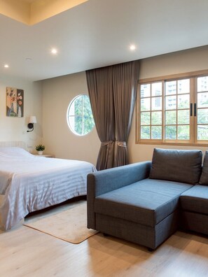 Family Double Room (4 Pax) | Edredón, escritorio, wifi gratis y ropa de cama 