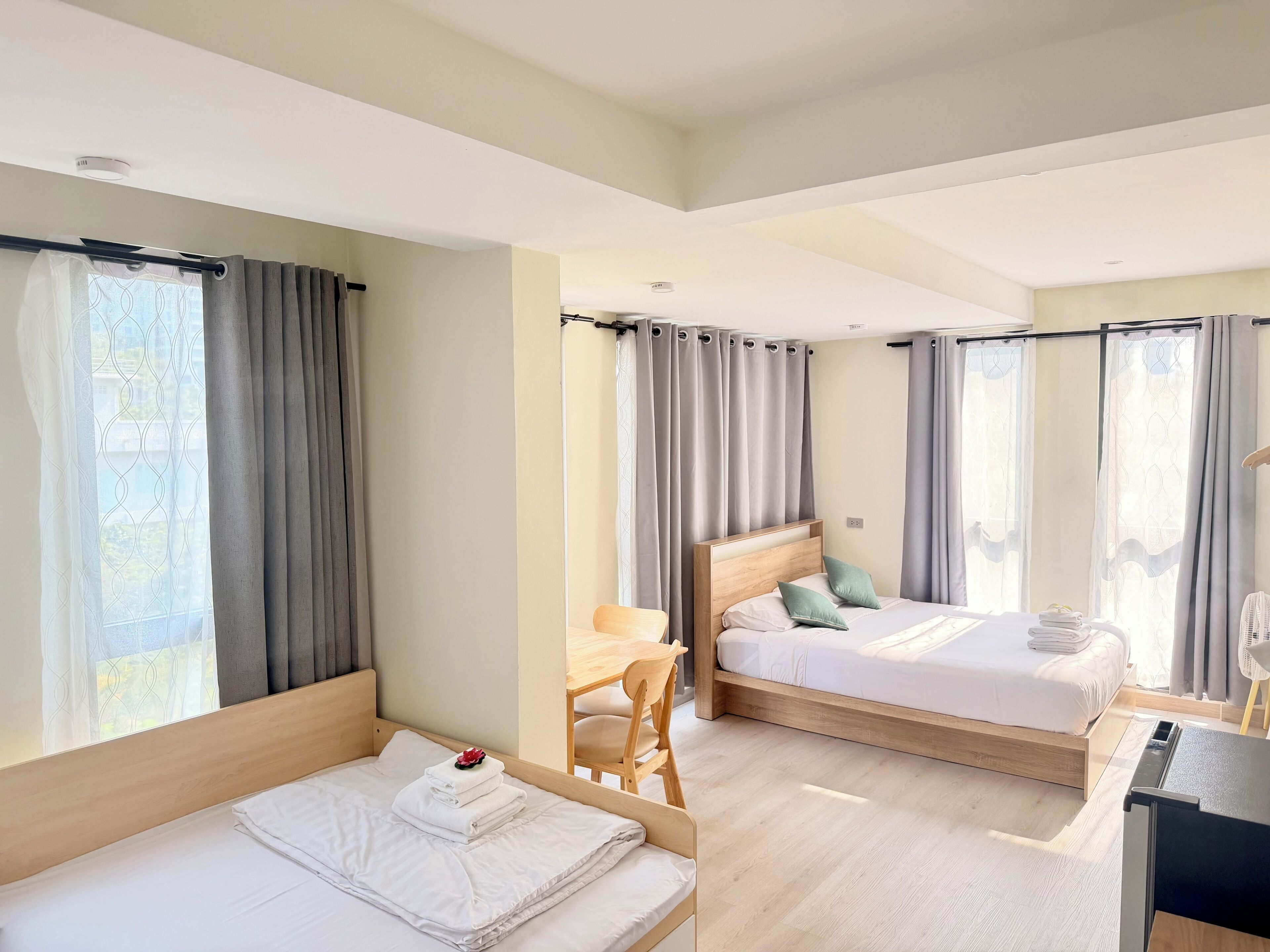 Family Double Room (4 Pax) | Desk, free WiFi, bed sheets