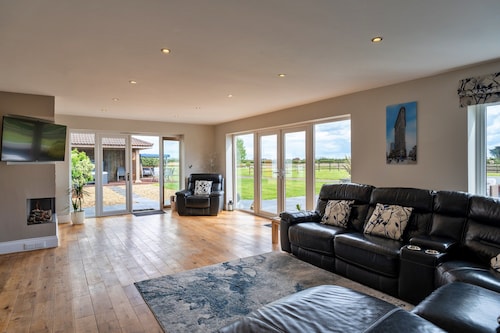 Holiday Home in Weston-super-mare, No Deposit