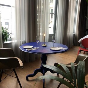 Deluxe Double Room, Balcony, City View | Egyptian cotton sheets, premium bedding, in-room safe, blackout drapes