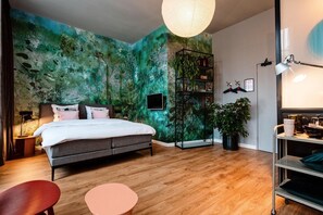 Deluxe Double Room, Balcony, City View | Egyptian cotton sheets, premium bedding, in-room safe, blackout drapes