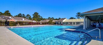 Fairway View: 2  BR, 2  BA  in Leland, Sleeps 6