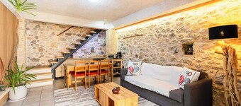 Limni Stone Apartments – Coastal Haven