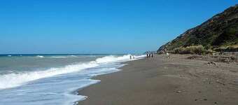 Limni Stone Apartments – Coastal Haven