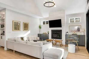 TV, fireplace, offices