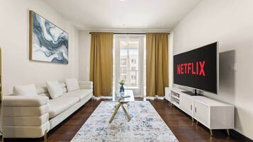 Téléviseur, foyer, bureau