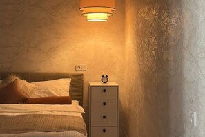 1 chambre, fer et planche à repasser, Wi-Fi, literie fournie