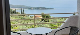 Nice apartment hotel near the sea! Only a 6-minute walk from the beach