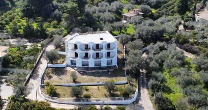 Nice apartment hotel near the sea! Only a 6-minute walk from the beach