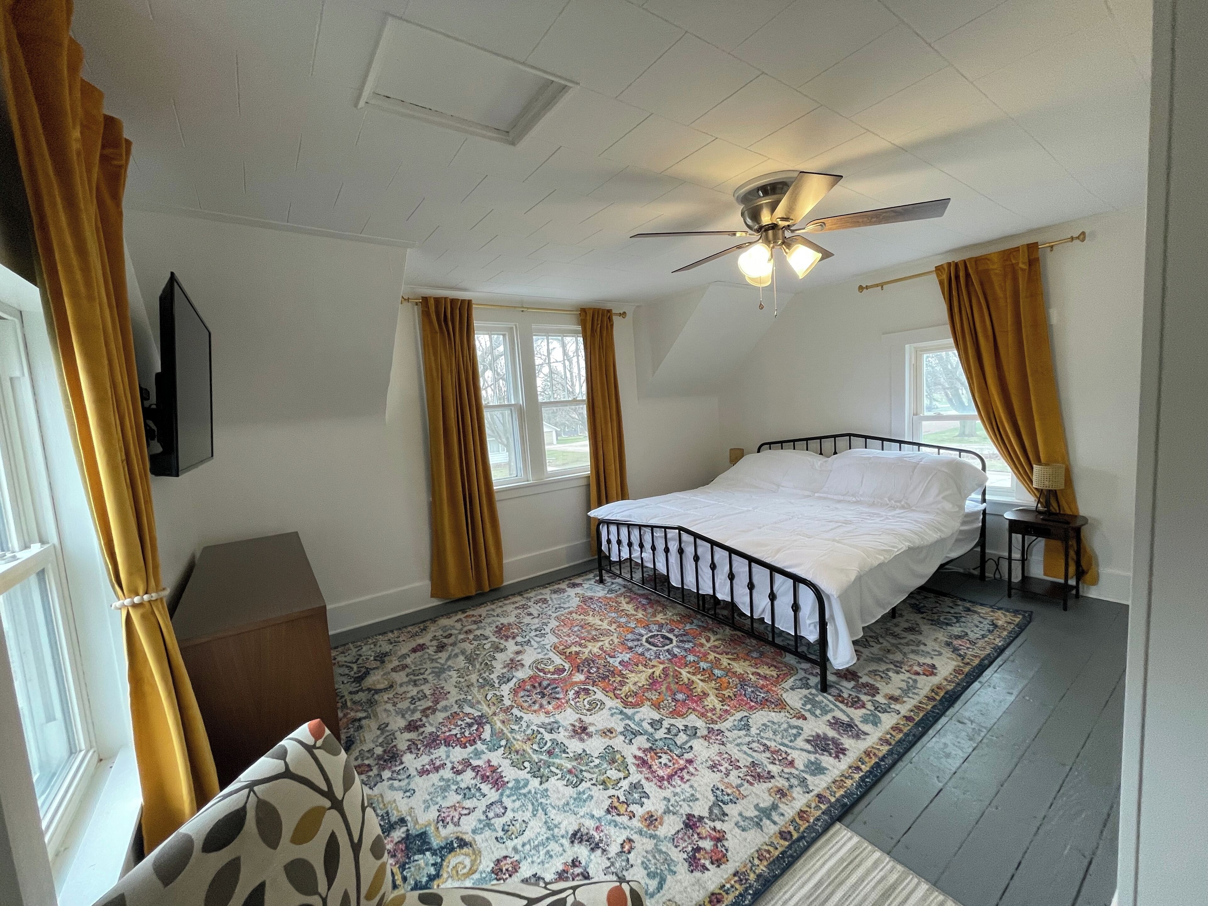 3 chambres, fer et planche à repasser, Wi-Fi gratuit, draps fournis