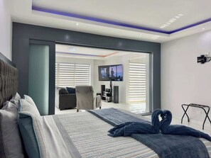 2 bedrooms, iron/ironing board, WiFi, bed sheets - Casa Avaloz with Ocean View in San Marino (San Marino)