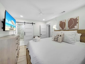 3 bedrooms, iron/ironing board, WiFi, bed sheets