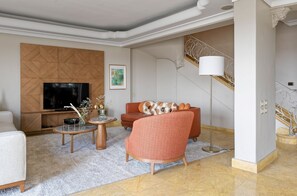 Elite Apartment | Living area