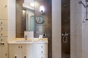 Elite Apartment | Bathroom