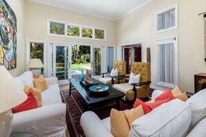 Interior - La Jolla Retreat: Pool, Tennis, & Walk to Beach (San Diego)
