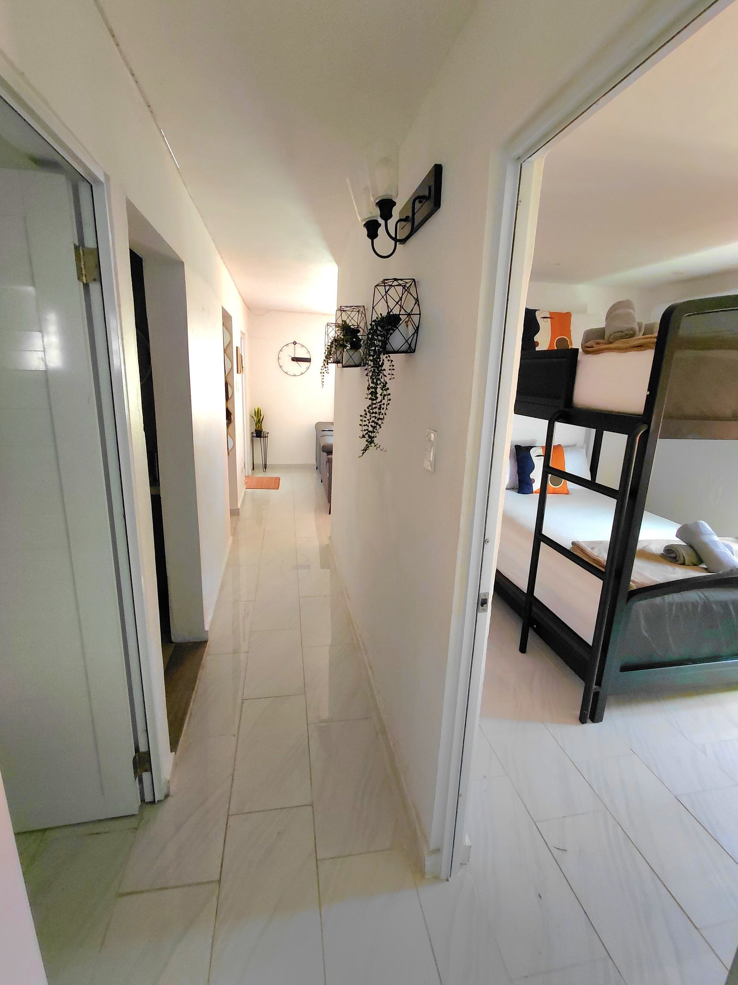 2 habitaciones, tabla de planchar con plancha y wifi 