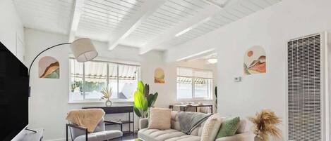 Televisión y oficina