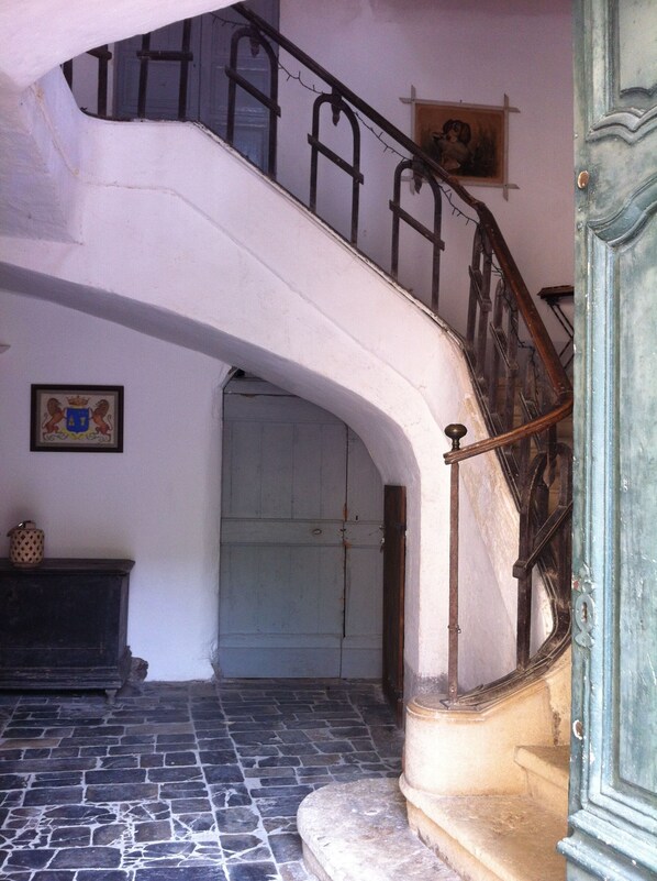 Interior - IN AVEYRON IN THE GORGES DU TARN THE CHATEAU DU CAMBON IDEAL FOR FAMILIES (la cresse)