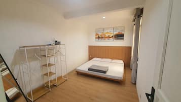 3 bedrooms, iron/ironing board, WiFi